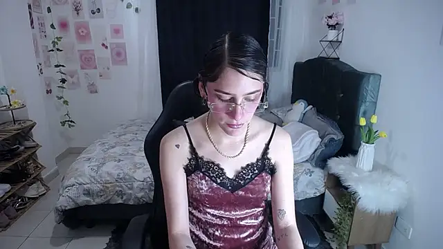 IsaBaileys  online show from 06-08-26, 02:01