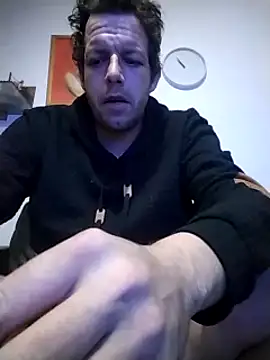 Snapshot of Knuffelstaaf123 chatting on 12-02-24, 05:04 Knuffelstaaf123 online show from 12-02-24, 05:04