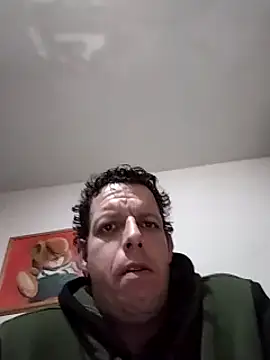 Snapshot of Knuffelstaaf123 chatting on 12-02-24, 05:37 Knuffelstaaf123 online show from 12-02-24, 05:37