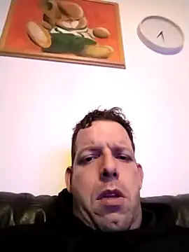 Snapshot of Knuffelstaaf123 chatting on 01-05-25, 01:45 Knuffelstaaf123 online show from 01-05-25, 01:45