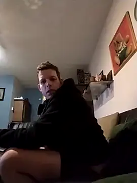 Snapshot of Knuffelstaaf123 chatting on 01-07-25, 12:13 Knuffelstaaf123 online show from 01-07-25, 12:13