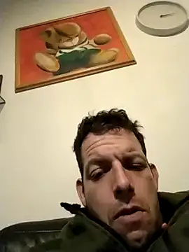 Snapshot of Knuffelstaaf123 chatting on 01-11-25, 09:25 Knuffelstaaf123 online show from 01-11-25, 09:25