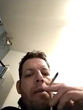 Snapshot of Knuffelstaaf123 chatting on 01-12-25, 08:46 Knuffelstaaf123 online show from 01-12-25, 08:46