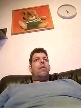 Snapshot of Knuffelstaaf123 chatting on 01-26-25, 11:39 Knuffelstaaf123 online show from 01-26-25, 11:39