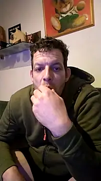 Snapshot of Knuffelstaaf123 chatting on 01-27-25, 11:33 Knuffelstaaf123 online show from 01-27-25, 11:33