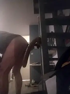 Snapshot of Knuffelstaaf123 chatting on 02-03-25, 12:36 Knuffelstaaf123 online show from 02-03-25, 12:36