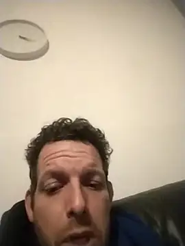 Snapshot of Knuffelstaaf123 chatting on 02-10-25, 10:30 Knuffelstaaf123 online show from 02-10-25, 10:30