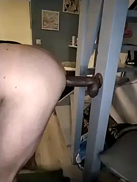 Snapshot of Knuffelstaaf123 chatting on 02-25-25, 12:25 Knuffelstaaf123 online show from 02-25-25, 12:25