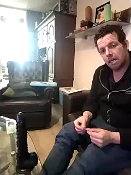 Snapshot of Knuffelstaaf123 chatting on 03-03-25, 10:06 Knuffelstaaf123 online show from 03-03-25, 10:06