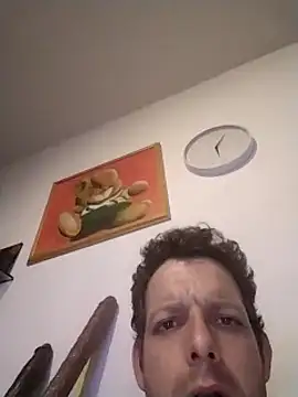 Snapshot of Knuffelstaaf123 chatting on 03-18-25, 05:09 Knuffelstaaf123 online show from 03-18-25, 05:09