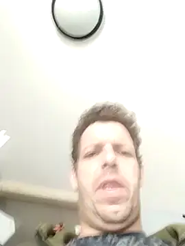 Snapshot of Knuffelstaaf123 chatting on 03-18-25, 08:14 Knuffelstaaf123 online show from 03-18-25, 08:14