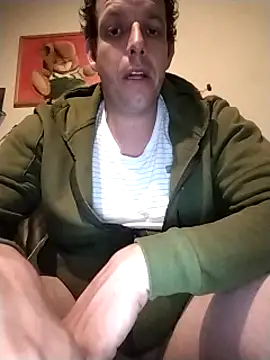 Snapshot of Knuffelstaaf123 chatting on 03-20-25, 08:51 Knuffelstaaf123 online show from 03-20-25, 08:51