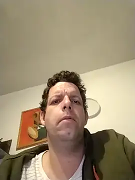 Snapshot of Knuffelstaaf123 chatting on 03-21-25, 10:50 Knuffelstaaf123 online show from 03-21-25, 10:50