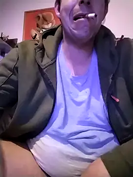 Snapshot of Knuffelstaaf123 chatting on 03-22-25, 02:37 Knuffelstaaf123 online show from 03-22-25, 02:37