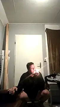 Snapshot of Knuffelstaaf123 chatting on 09-16-25, 02:23 Knuffelstaaf123 online show from 09-16-25, 02:23