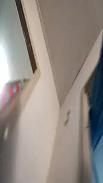 Snapshot of Knuffelstaaf123 chatting on 09-21-25, 05:58 Knuffelstaaf123 online show from 09-21-25, 05:58