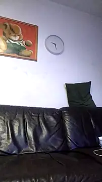 Snapshot of Knuffelstaaf123 chatting on 10-09-25, 12:52 Knuffelstaaf123 online show from 10-09-25, 12:52