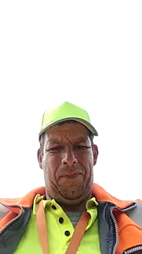 Snapshot of Knuffelstaaf123 chatting on 10-17-25, 01:35 Knuffelstaaf123 online show from 10-17-25, 01:35