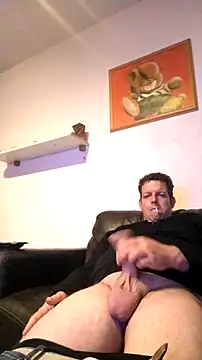 Snapshot of Knuffelstaaf123 chatting on 10-19-25, 06:41 Knuffelstaaf123 online show from 10-19-25, 06:41