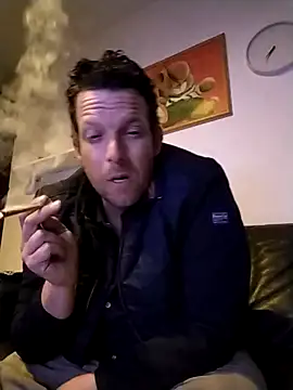 Knuffelstaaf123 online show from 04-07-26, 07:47