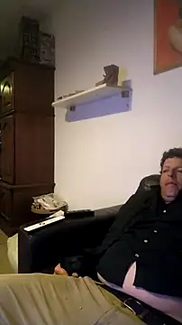 Knuffelstaaf123 online show from 04-09-26, 07:19