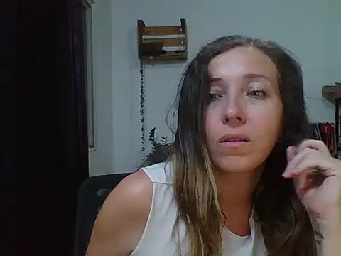 Snapshot of charlott_ponce chatting on 03-10-26, 01:43 charlott ponce online show from 03-10-26, 01:43