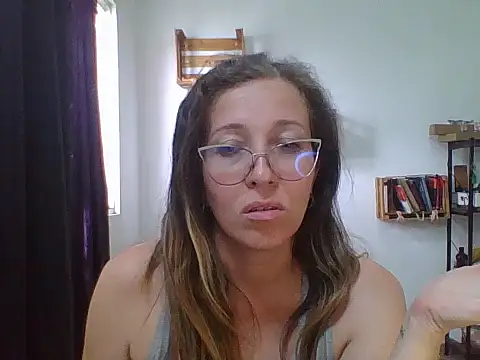 Snapshot of charlott_ponce chatting on 03-12-26, 09:32 charlott ponce online show from 03-12-26, 09:32