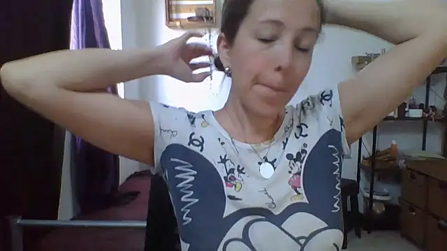 Snapshot of charlott_ponce chatting on 05-18-26, 06:14 charlott ponce online show from 05-18-26, 06:14