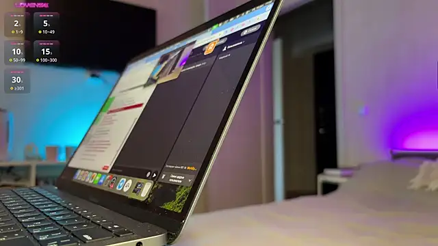 Snapshot of nikitos4you chatting on 12-14-24, 08:23 nikitos4you online show from 12-14-24, 08:23