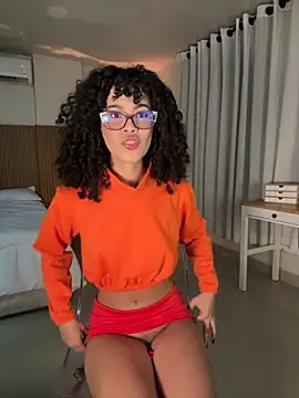 Lianh Benett online show from 11-03-25, 02:35