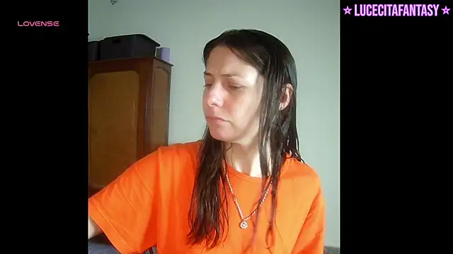 lucecitafantasy2 online show from 04-23-26, 07:16