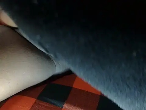 Snapshot of chewy-pudding chatting on 09-18-25, 03:03 chewy-pudding online show from 09-18-25, 03:03