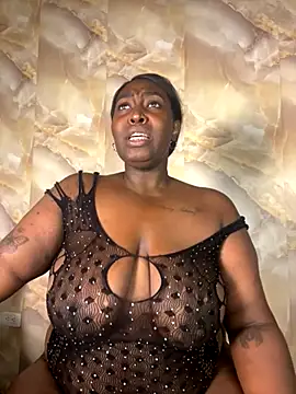 emilyrojas online show from 10-28-25, 12:41