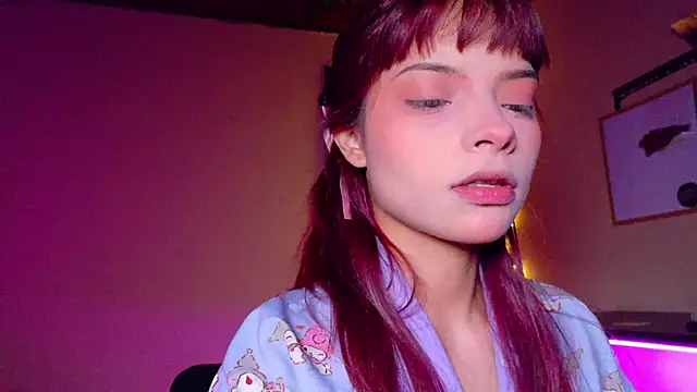 Snapshot of maryberry__ chatting on 05-11-26, 04:18 maryberry online show from 05-11-26, 04:18