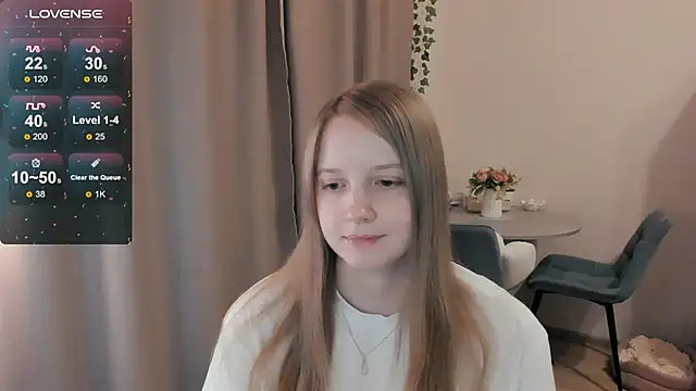 Snapshot of Alyaley chatting on 05-15-26, 12:39 Alyaley online show from 05-15-26, 12:39