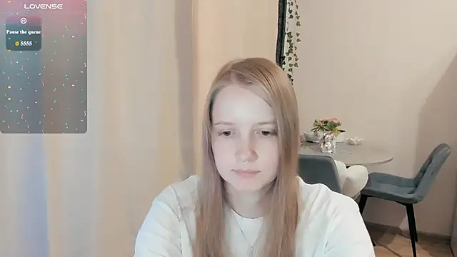 Alyaley online show from 07-28-26, 02:13