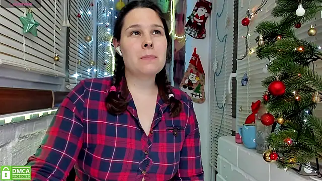 Snapshot of Candys_booty chatting on 12-21-24, 11:02 Candys booty online show from 12-21-24, 11:02