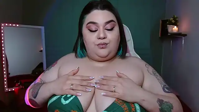 tiffany laurens online show from 12-25-24, 04:54