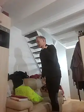 Snapshot of 60philippe chatting on 01-10-25, 07:14 60philippe online show from 01-10-25, 07:14