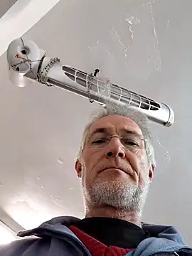 Snapshot of 60philippe chatting on 11-07-25, 09:53 60philippe online show from 11-07-25, 09:53