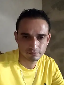 Snapshot of mapachon81 chatting on 10-28-25, 06:06 mapachon81 online show from 10-28-25, 06:06