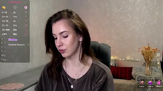 Snapshot of Naughty__Megan chatting on 05-13-26, 07:06 Naughty Megan online show from 05-13-26, 07:06