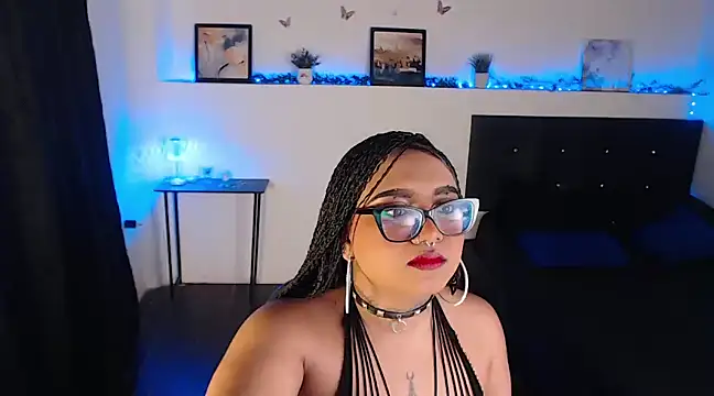 Snapshot of LiaScarlett chatting on 02-04-25, 01:16 LiaScarlett online show from 02-04-25, 01:16