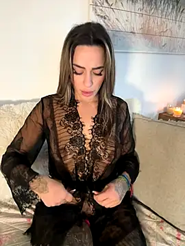 Alisa-Marie online show from 11-16-25, 11:05