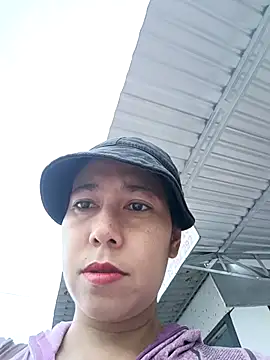 2HotAsain4u online show from 12-16-25, 11:21