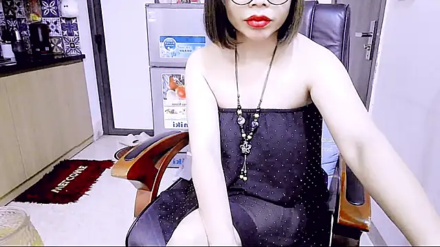 Snapshot of Miu-Le chatting on 04-28-26, 06:24 Miu-Le online show from 04-28-26, 06:24