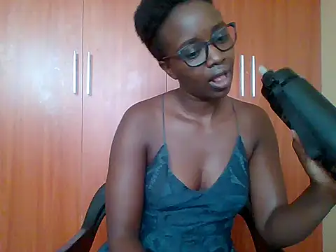 Snapshot of sexy_darleen23 chatting on 04-26-26, 10:02 sexy darleen23 online show from 04-26-26, 10:02