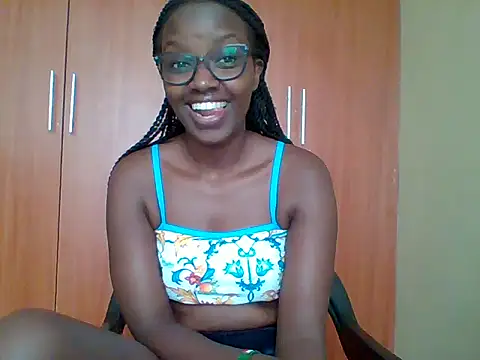Snapshot of sexy_darleen23 chatting on 05-25-26, 09:15 sexy darleen23 online show from 05-25-26, 09:15
