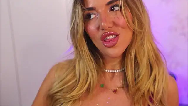 ClaraHazel online show from 11-09-25, 04:55