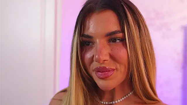 ClaraHazel online show from 11-29-25, 05:54